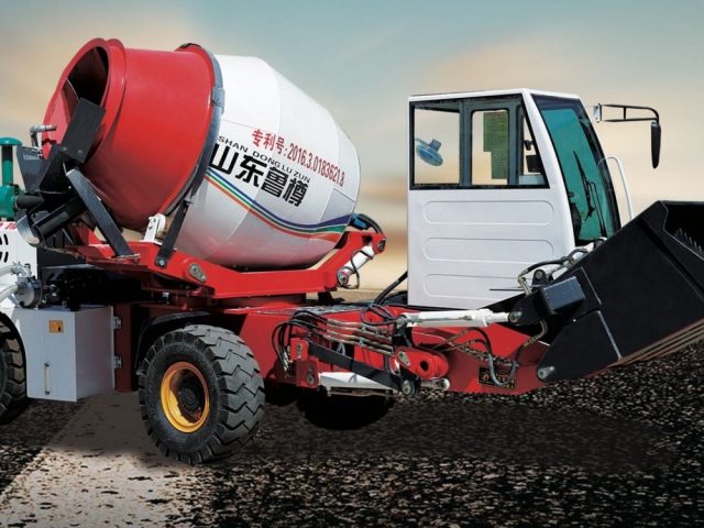 JBC1.6R Self-Loading Concrete Mixer (1.6 m³)